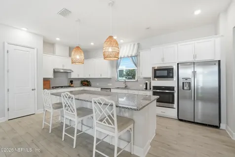 185 Park Center Avenue Ponte Vedra FL 32081