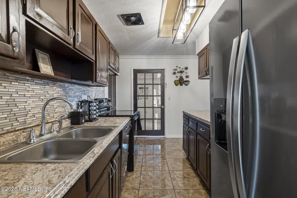 1143 Pecan Cove Jacksonville FL 32221