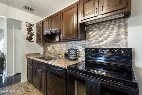 1143 Pecan Cove Jacksonville FL 32221