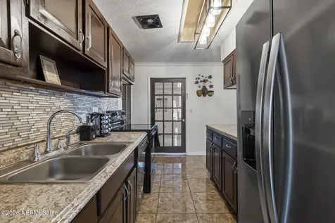 1143 Pecan Cove Jacksonville FL 32221