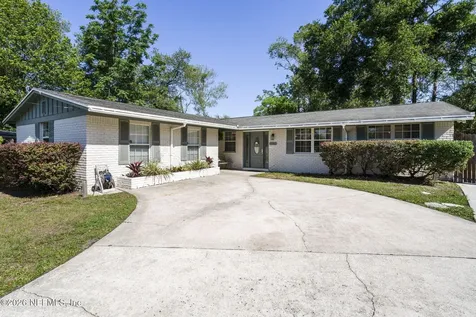 1143 Pecan Cove Jacksonville FL 32221