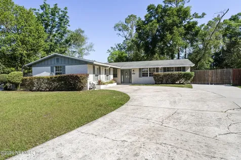1143 Pecan Cove Jacksonville FL 32221