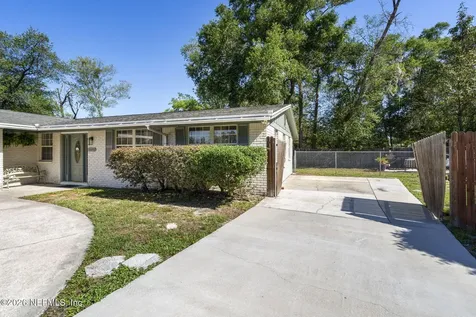 1143 Pecan Cove Jacksonville FL 32221