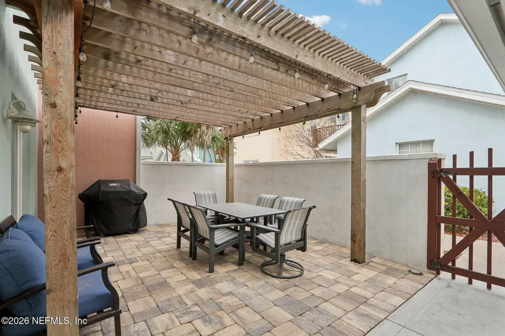 1524 1st Street S Jacksonville Beach FL 32250