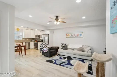1524 1st Street S Jacksonville Beach FL 32250