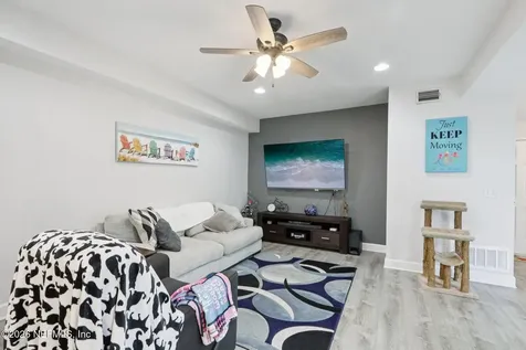 1524 1st Street S Jacksonville Beach FL 32250