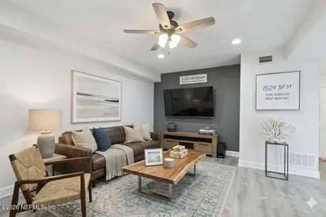 1524 1st Street S Jacksonville Beach FL 32250
