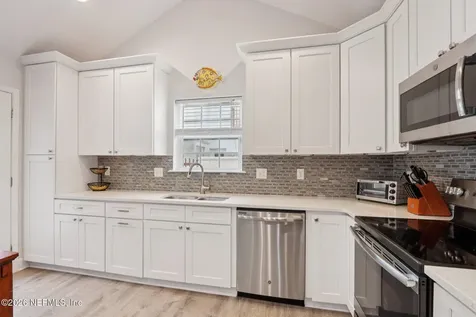 1524 1st Street S Jacksonville Beach FL 32250