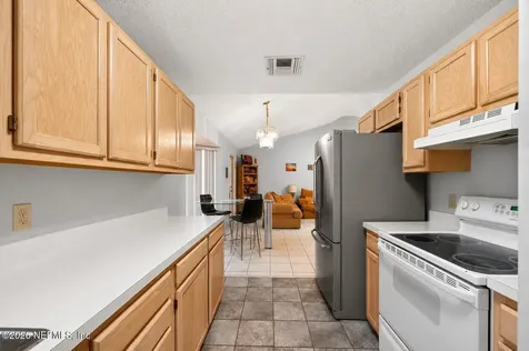 485 Shamrock S Jacksonville FL 32218