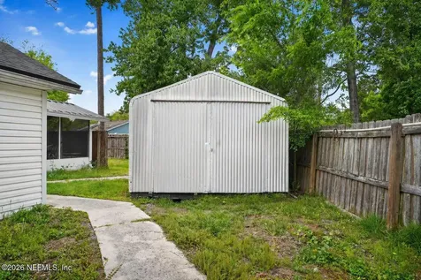 485 Shamrock S Jacksonville FL 32218
