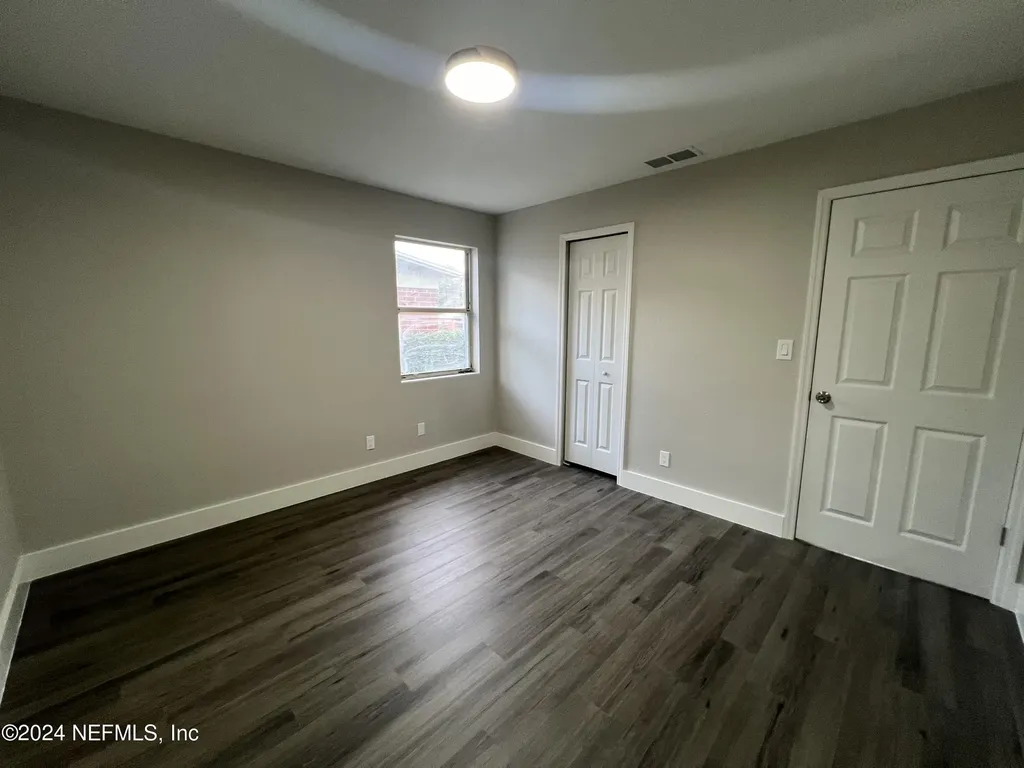 2535 Rogero Road Jacksonville FL 32211