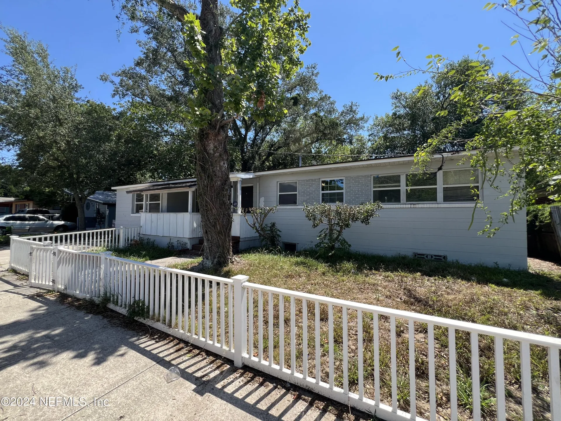 2535 Rogero Road Jacksonville FL 32211