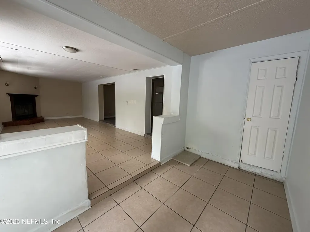 2423 Green Oak Drive Jacksonville FL 32211