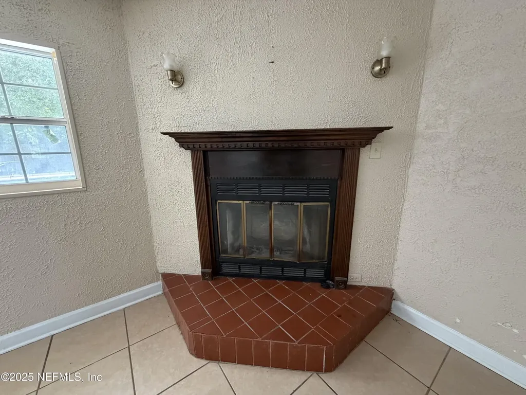 2423 Green Oak Drive Jacksonville FL 32211