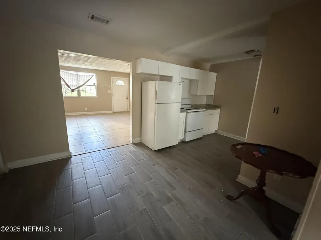 2423 Green Oak Drive Jacksonville FL 32211