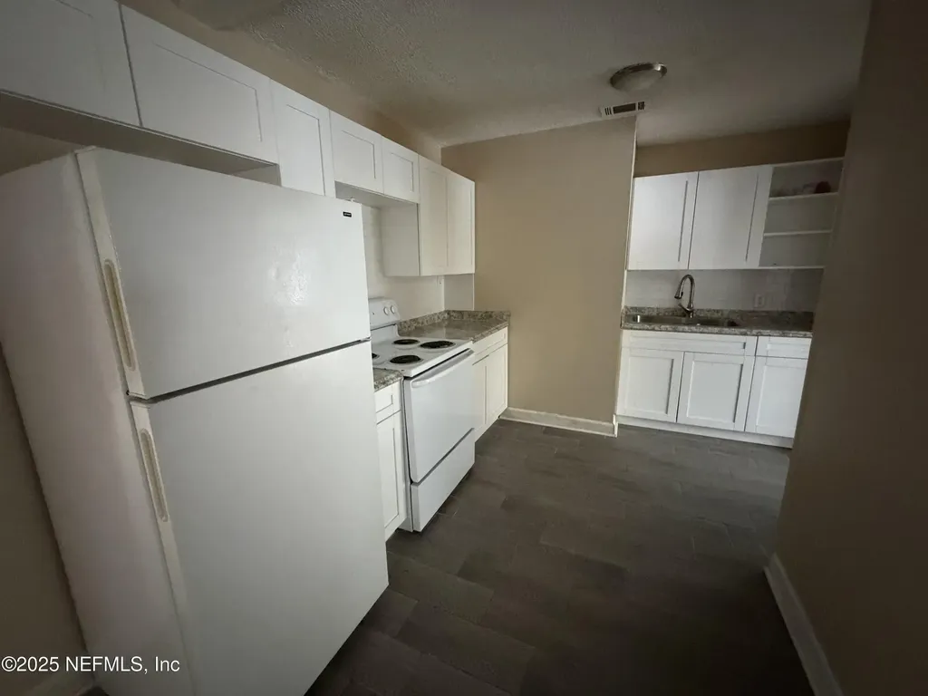 2423 Green Oak Drive Jacksonville FL 32211