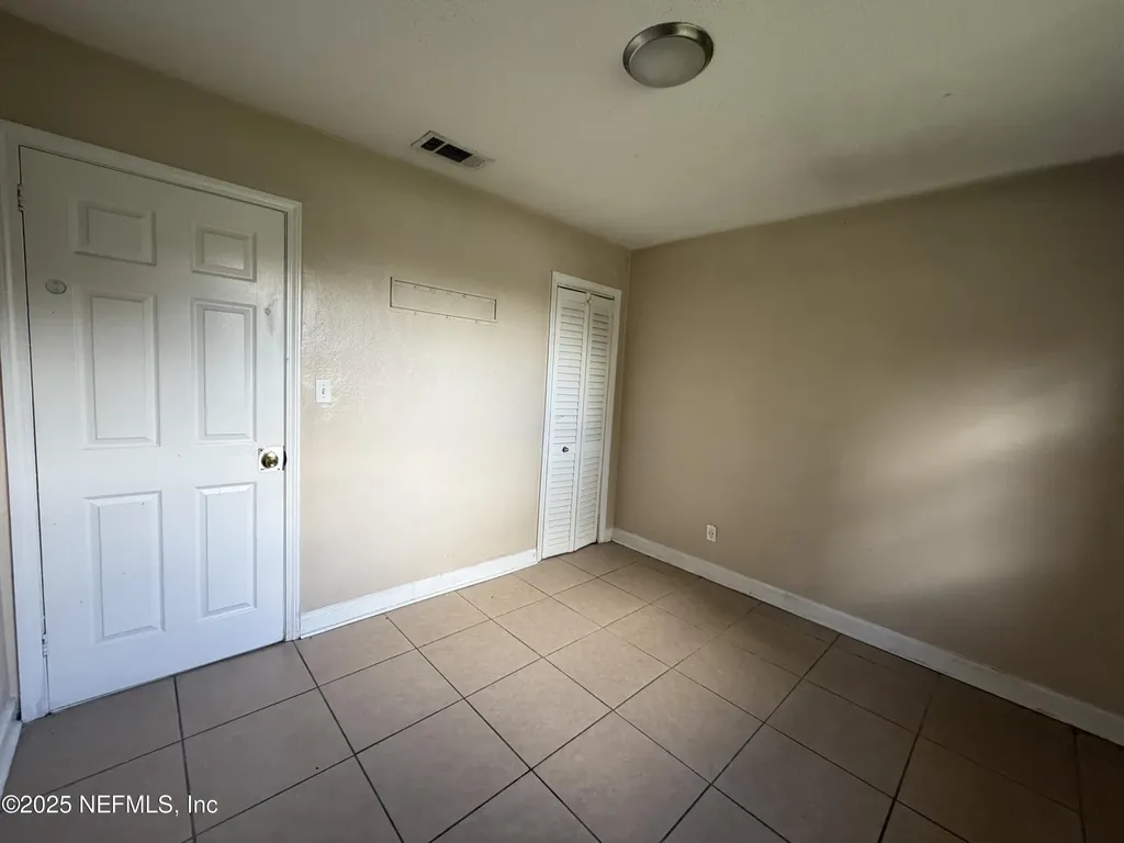 2423 Green Oak Drive Jacksonville FL 32211