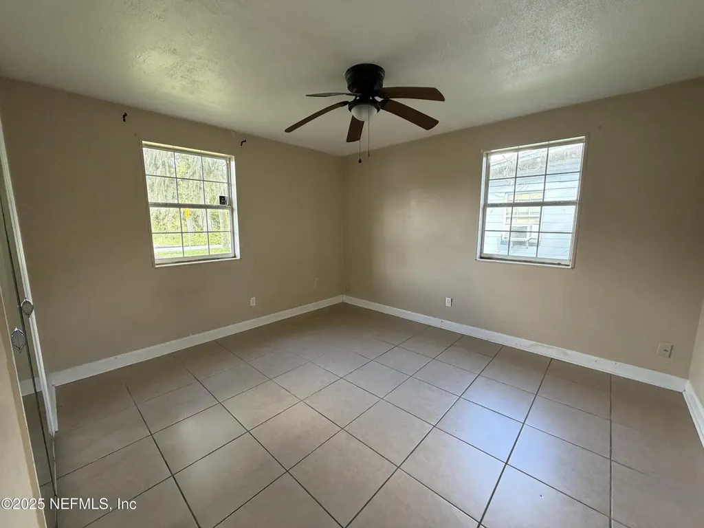 2423 Green Oak Drive Jacksonville FL 32211