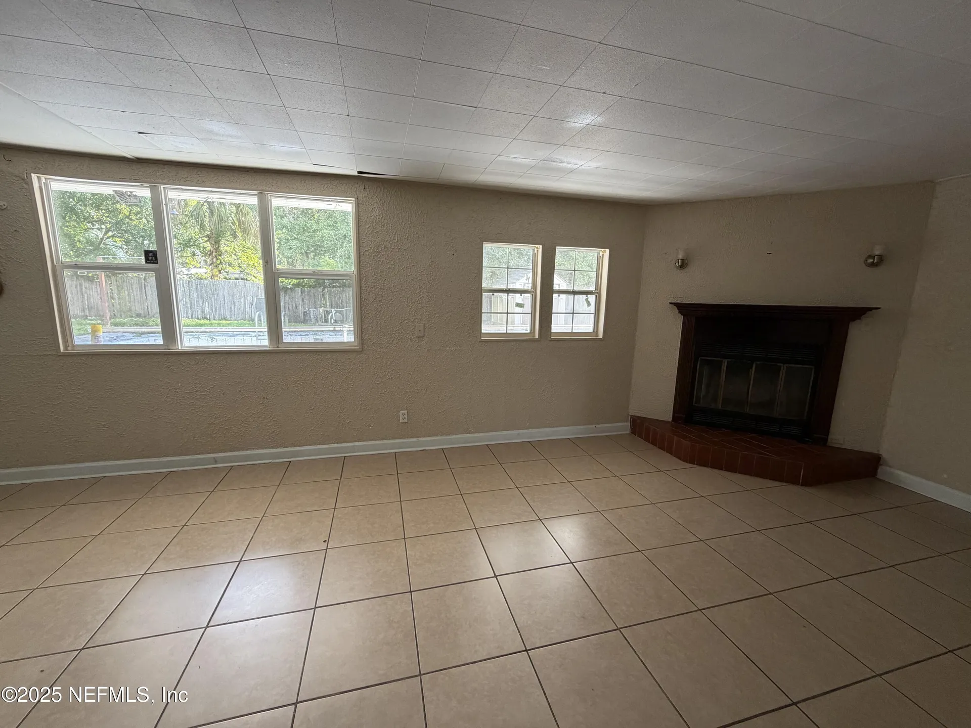2423 Green Oak Drive Jacksonville FL 32211