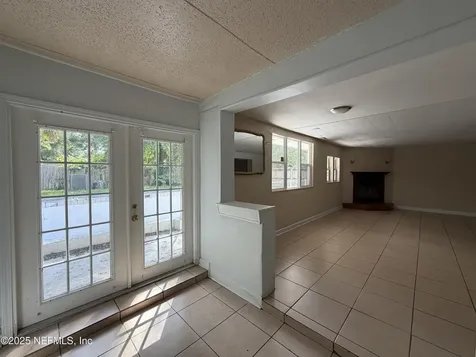 2423 Green Oak Drive Jacksonville FL 32211