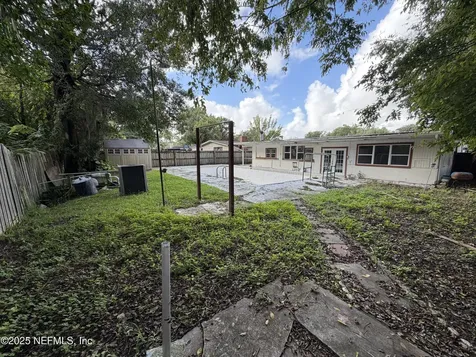2423 Green Oak Drive Jacksonville FL 32211