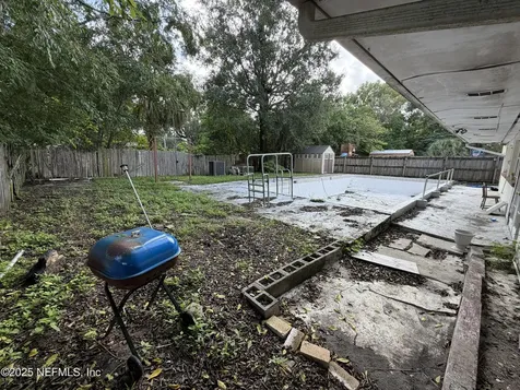 2423 Green Oak Drive Jacksonville FL 32211