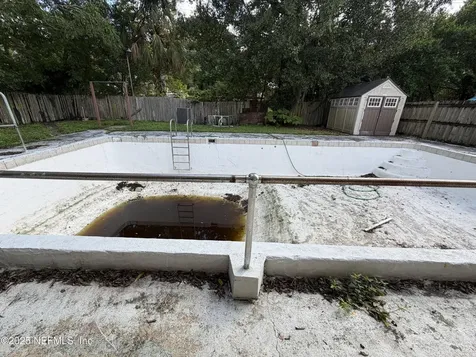2423 Green Oak Drive Jacksonville FL 32211