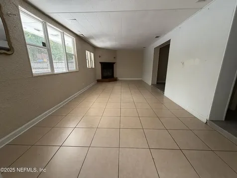 2423 Green Oak Drive Jacksonville FL 32211