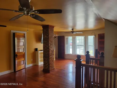 216 N Summit Street Crescent City FL 32112