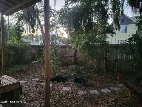 216 N Summit Street Crescent City FL 32112