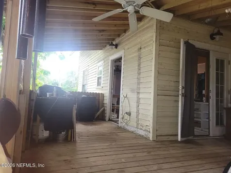216 N Summit Street Crescent City FL 32112