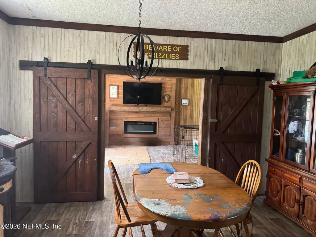 826 Johns Ave Avenue Orange Park FL 32065
