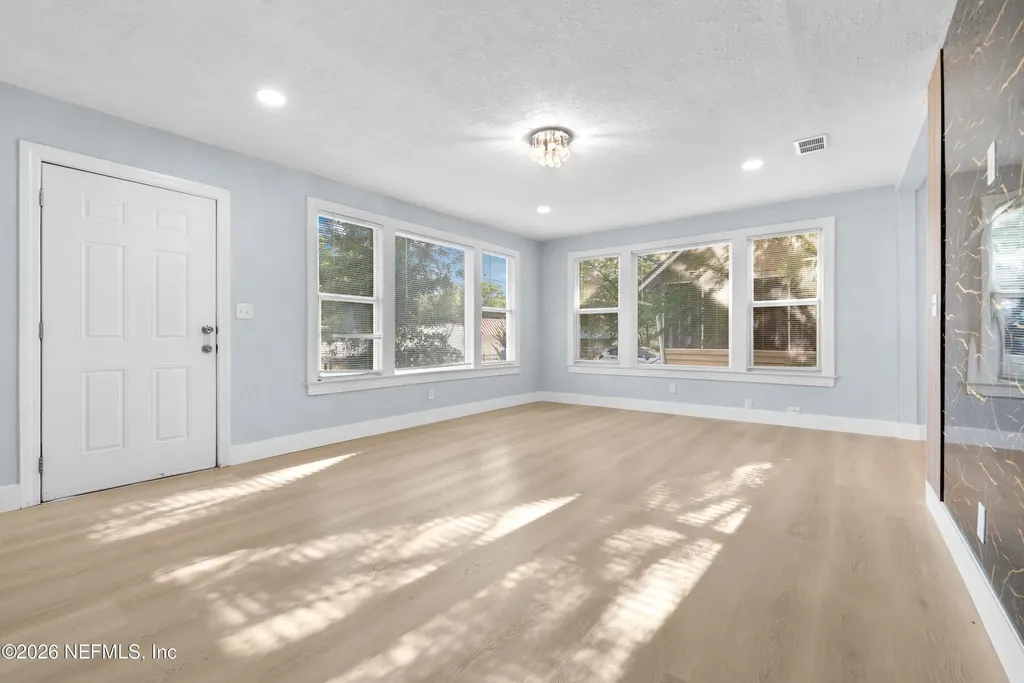 4645 Kingsbury Street Jacksonville FL 32205