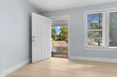 4645 Kingsbury Street Jacksonville FL 32205