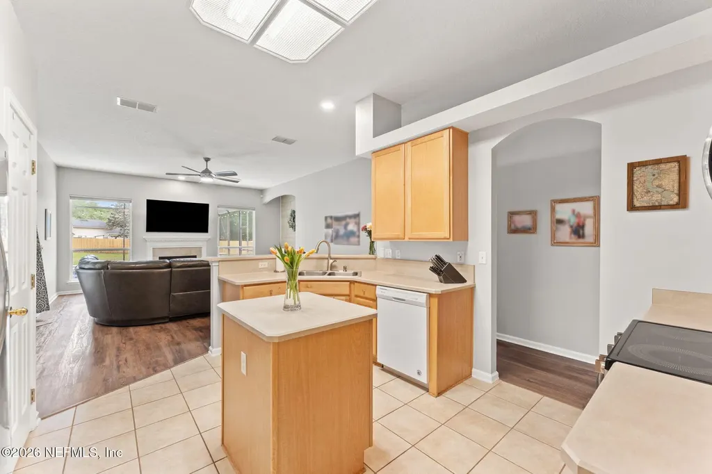 728 Austin Place Jacksonville FL 32259