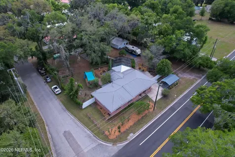 601 Vernon Avenue Crescent City FL 32112
