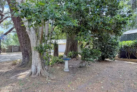 601 Vernon Avenue Crescent City FL 32112