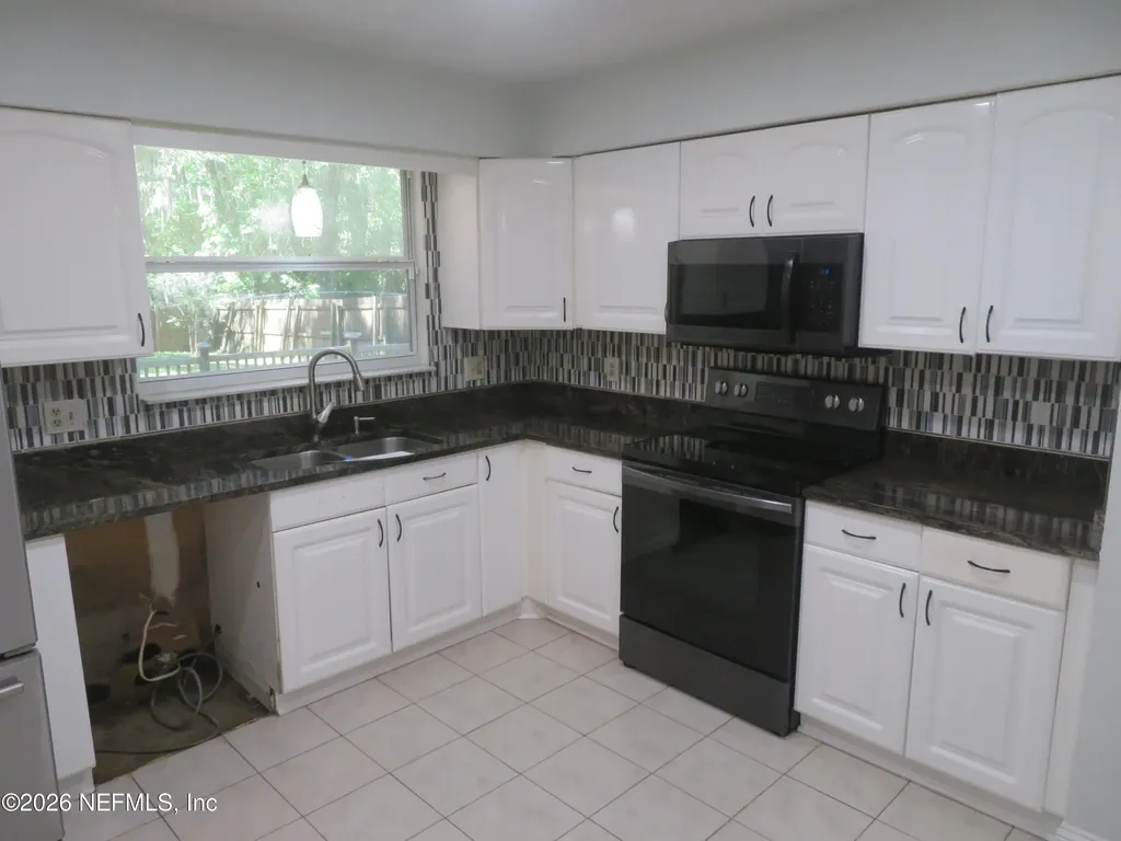 5302 Hickson Road Jacksonville FL 32207