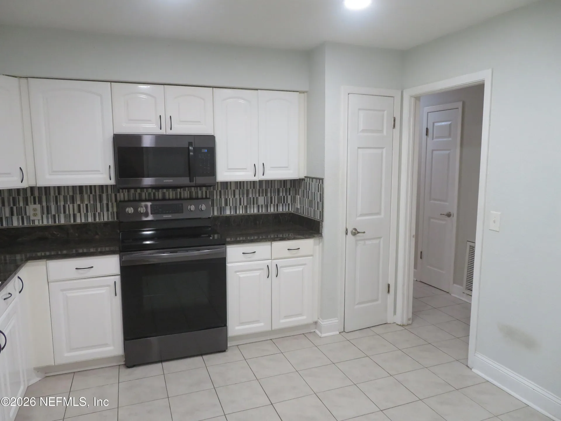 5302 Hickson Road Jacksonville FL 32207