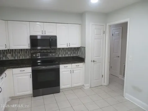 5302 Hickson Road Jacksonville FL 32207