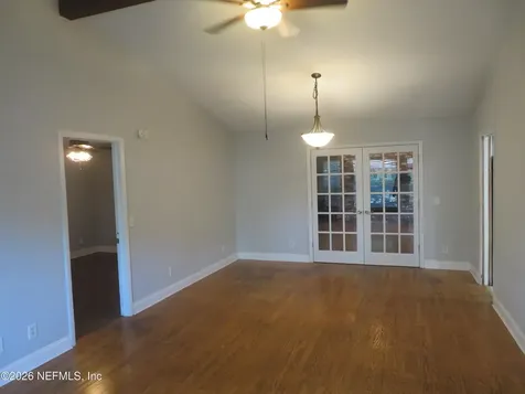 5302 Hickson Road Jacksonville FL 32207