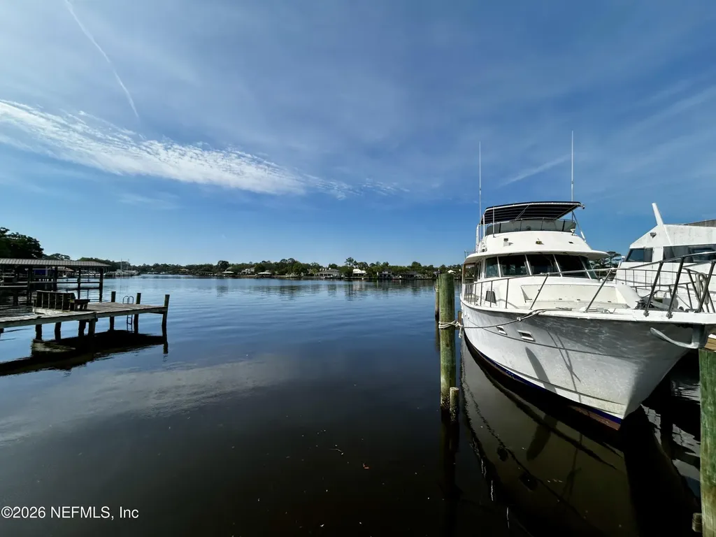 4240 Yacht Club Road Jacksonville FL 32210