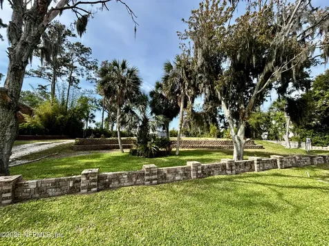 4240 Yacht Club Road Jacksonville FL 32210