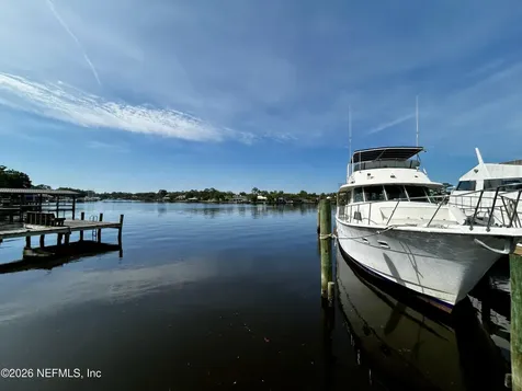 4240 Yacht Club Road Jacksonville FL 32210