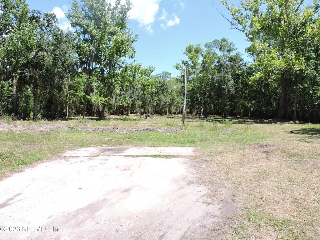 3713 Cedar Point Road Jacksonville FL 32226