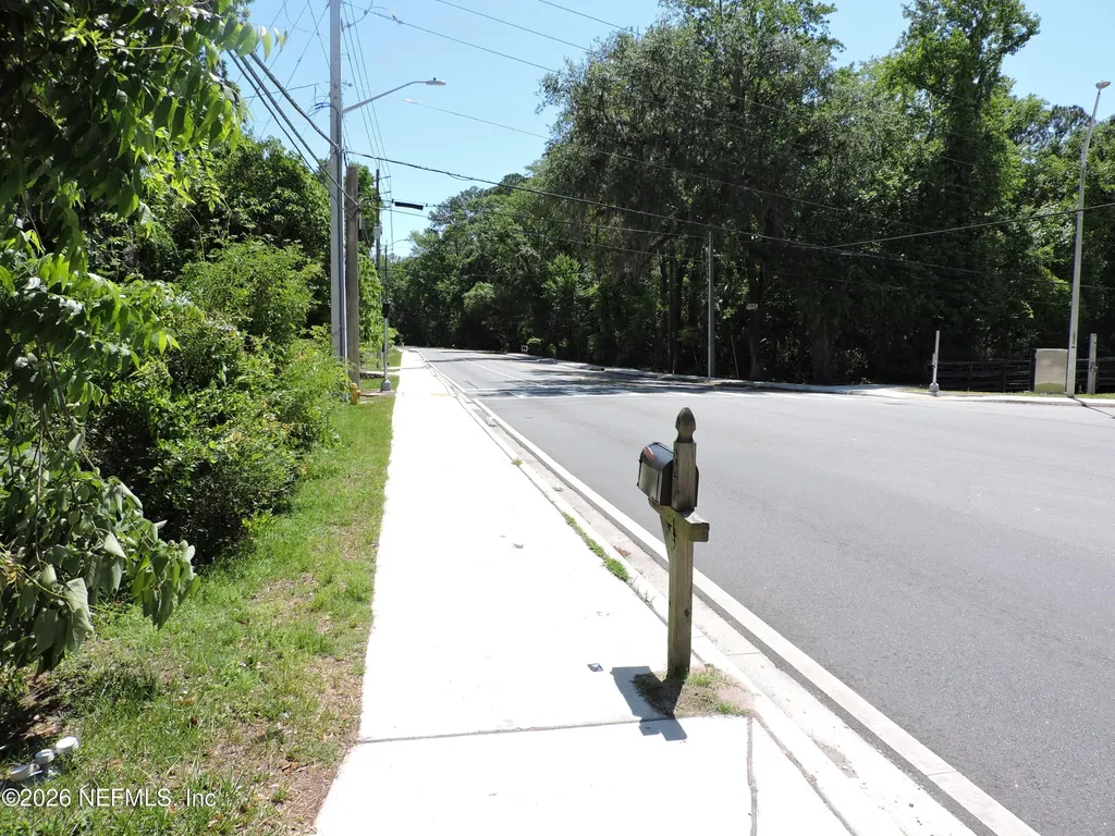 3713 Cedar Point Road Jacksonville FL 32226