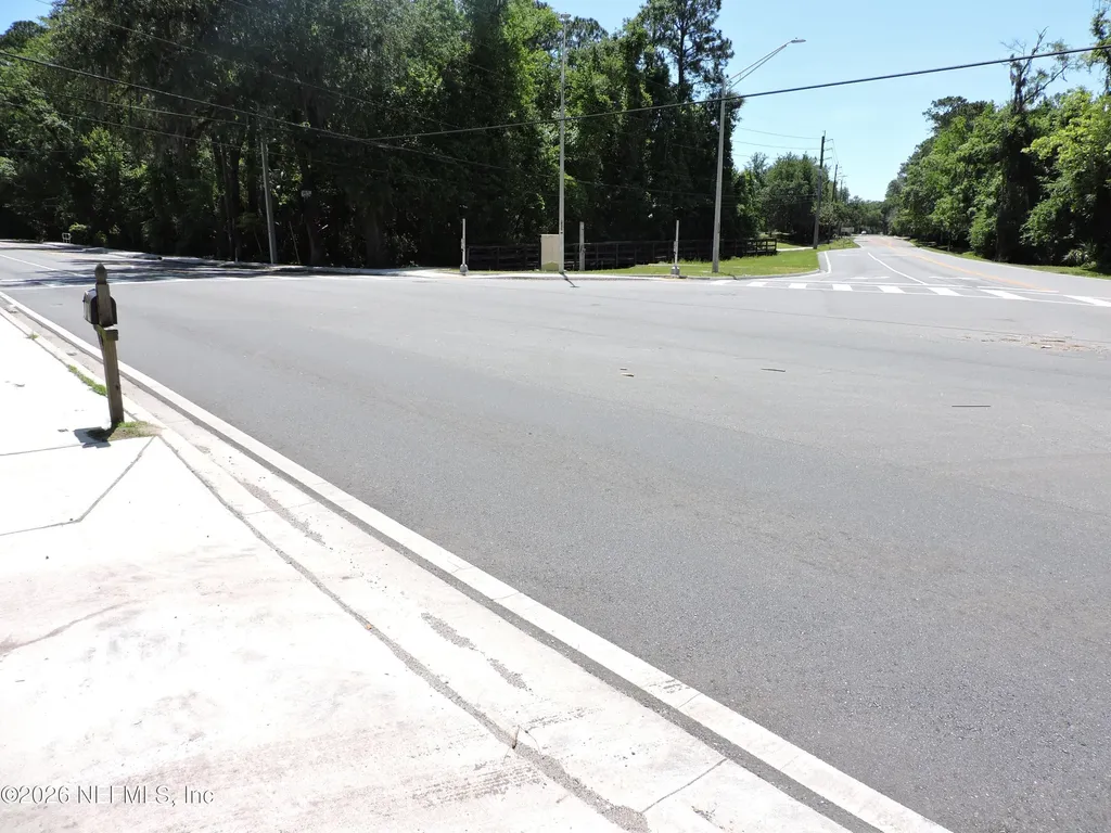 3713 Cedar Point Road Jacksonville FL 32226