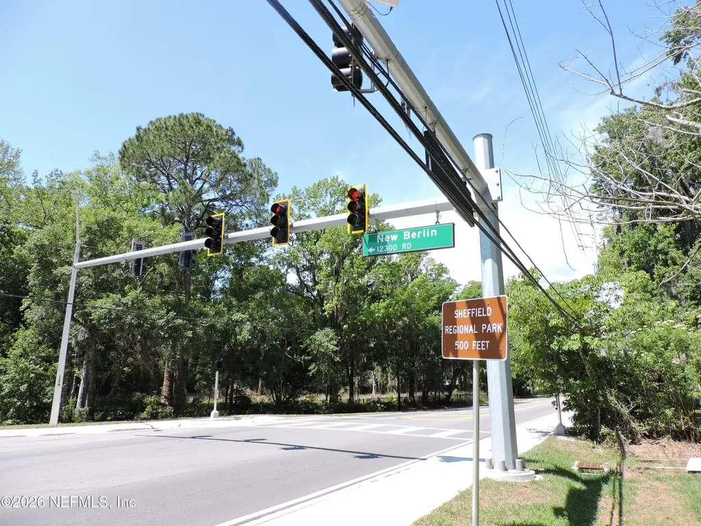3713 Cedar Point Road Jacksonville FL 32226
