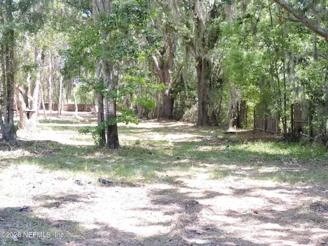 3713 Cedar Point Road Jacksonville FL 32226
