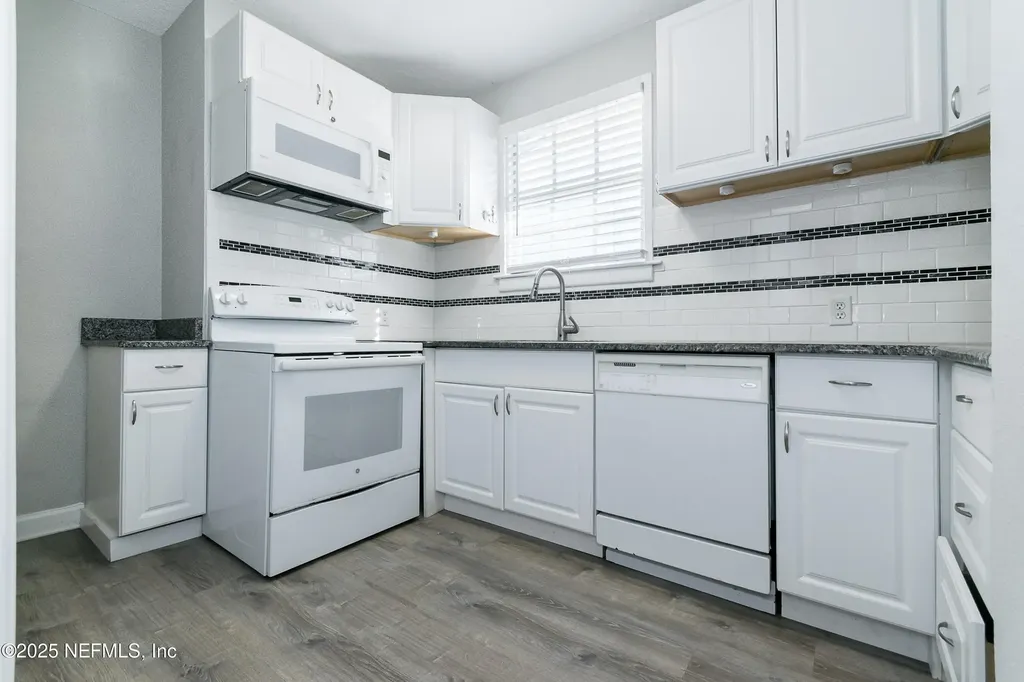 319 1st Avenue N Jacksonville Beach FL 32250